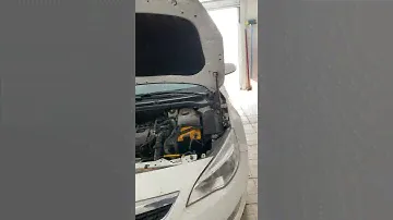 Газовые упоры капота  Opel Astra J